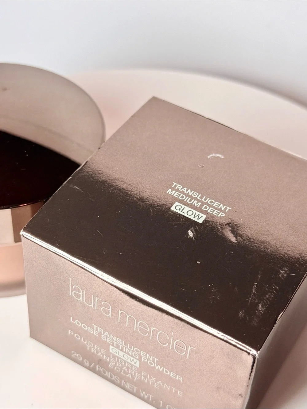 laura mercier Translucent Loose Setting Powder - Glow medium deep